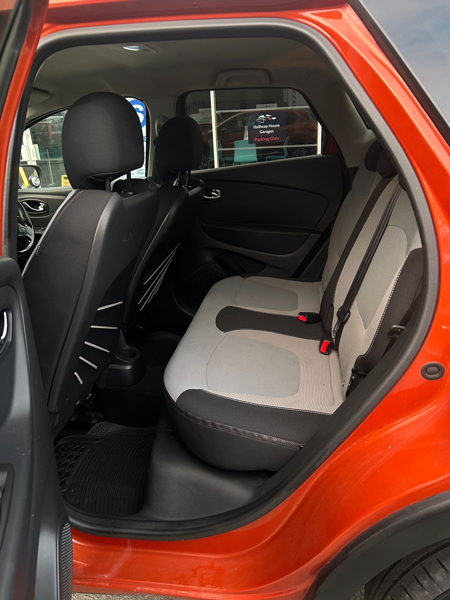 Used Renault Captur 2014 for sale - 77704338: Photo 12