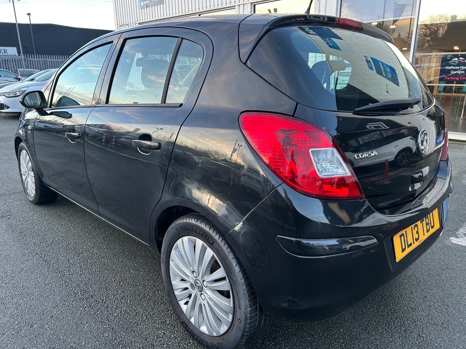 Used Vauxhall Corsa 2013 for sale - 77189503: Photo 4