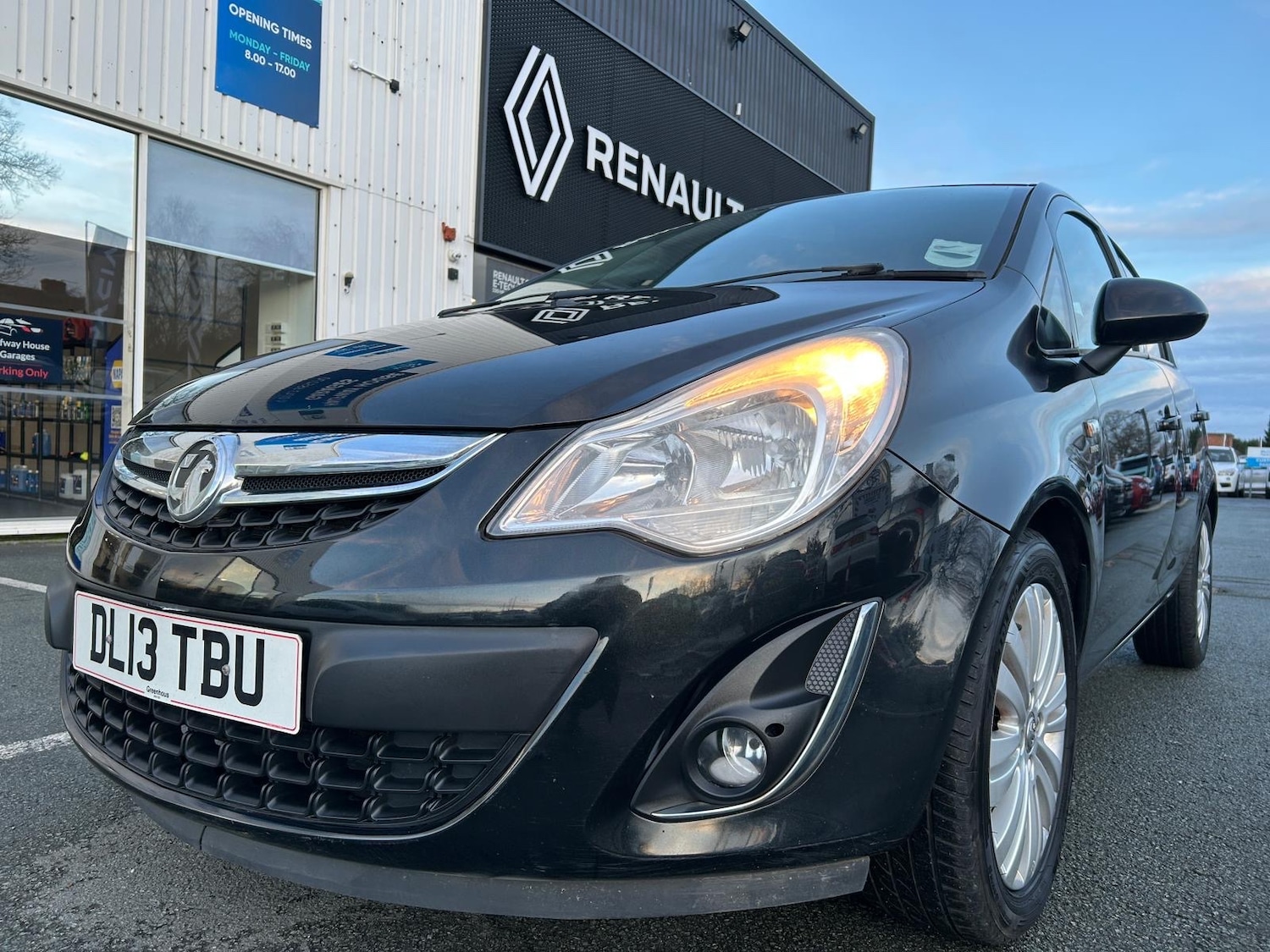 Used Vauxhall Corsa 2013 for sale - 77189503: Photo 8