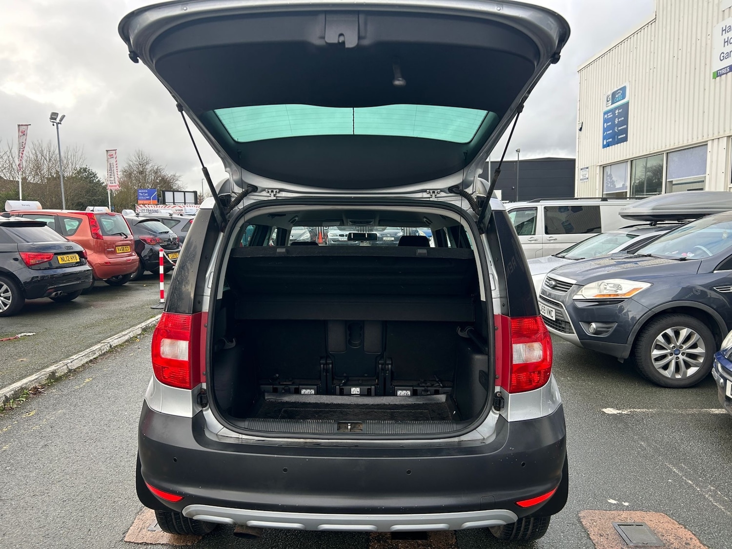 Used Skoda Yeti 2011 for sale - 77536104: Photo 8