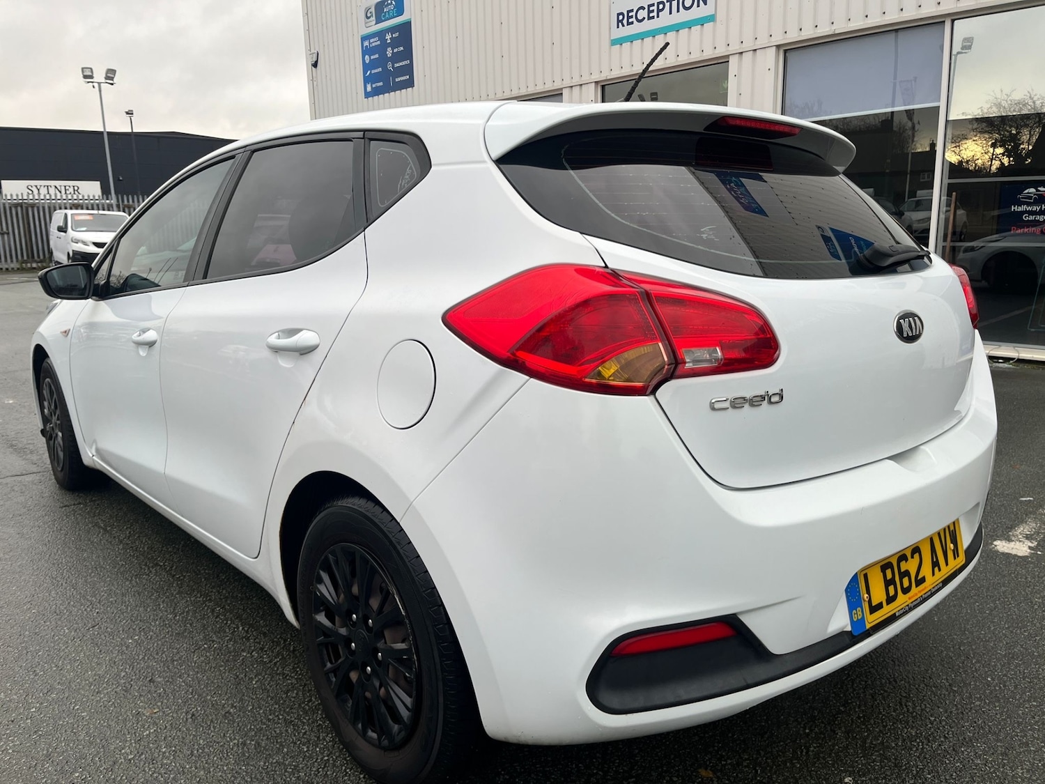 Used Kia Ceed 2012 for sale - 76855481: Photo 4