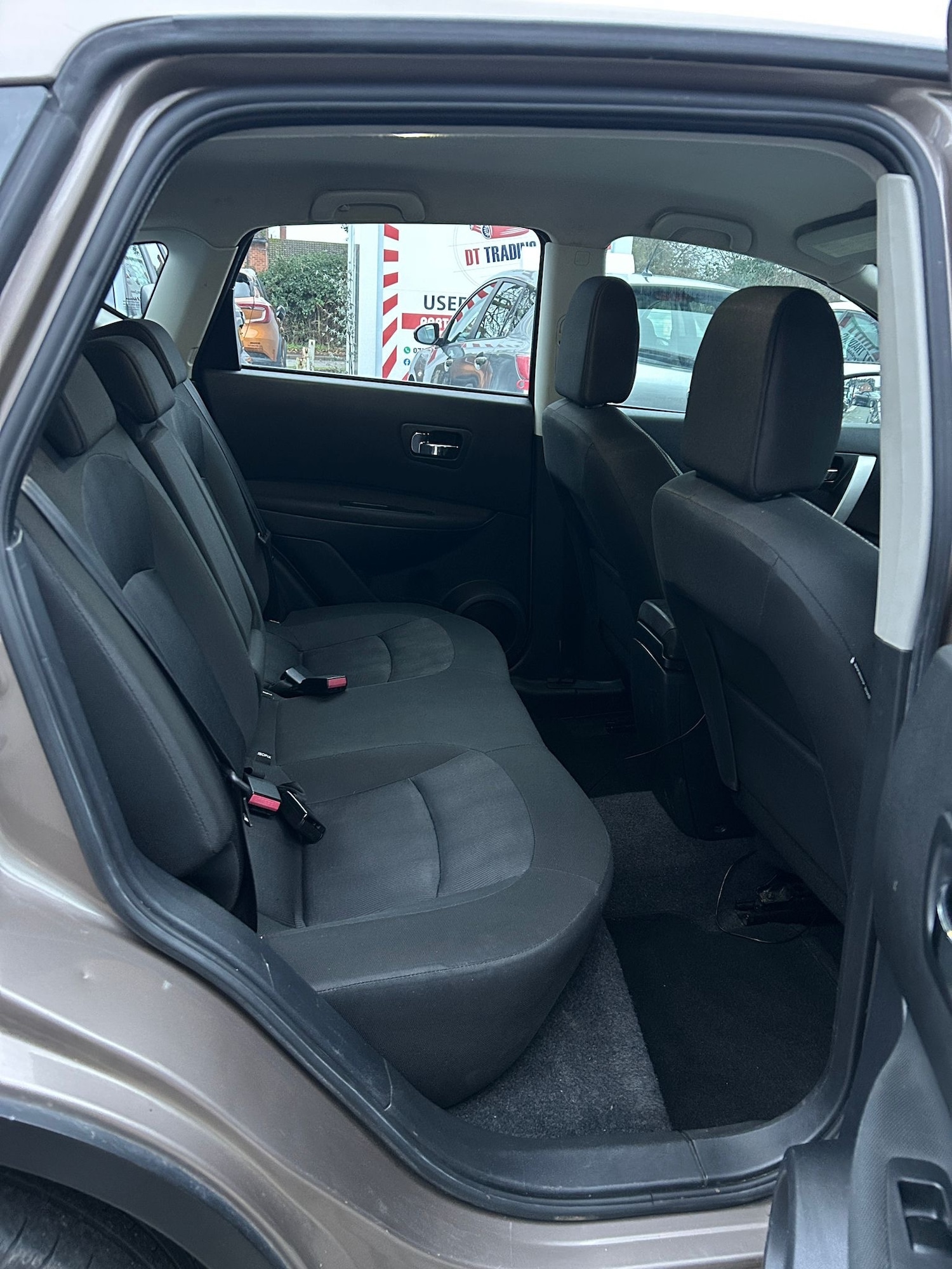 Used Nissan Qashqai 2011 for sale - 77289302: Photo 12