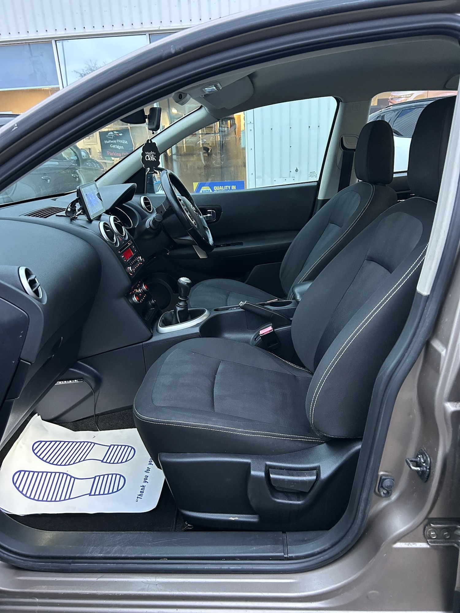 Used Nissan Qashqai 2011 for sale - 77289302: Photo 9