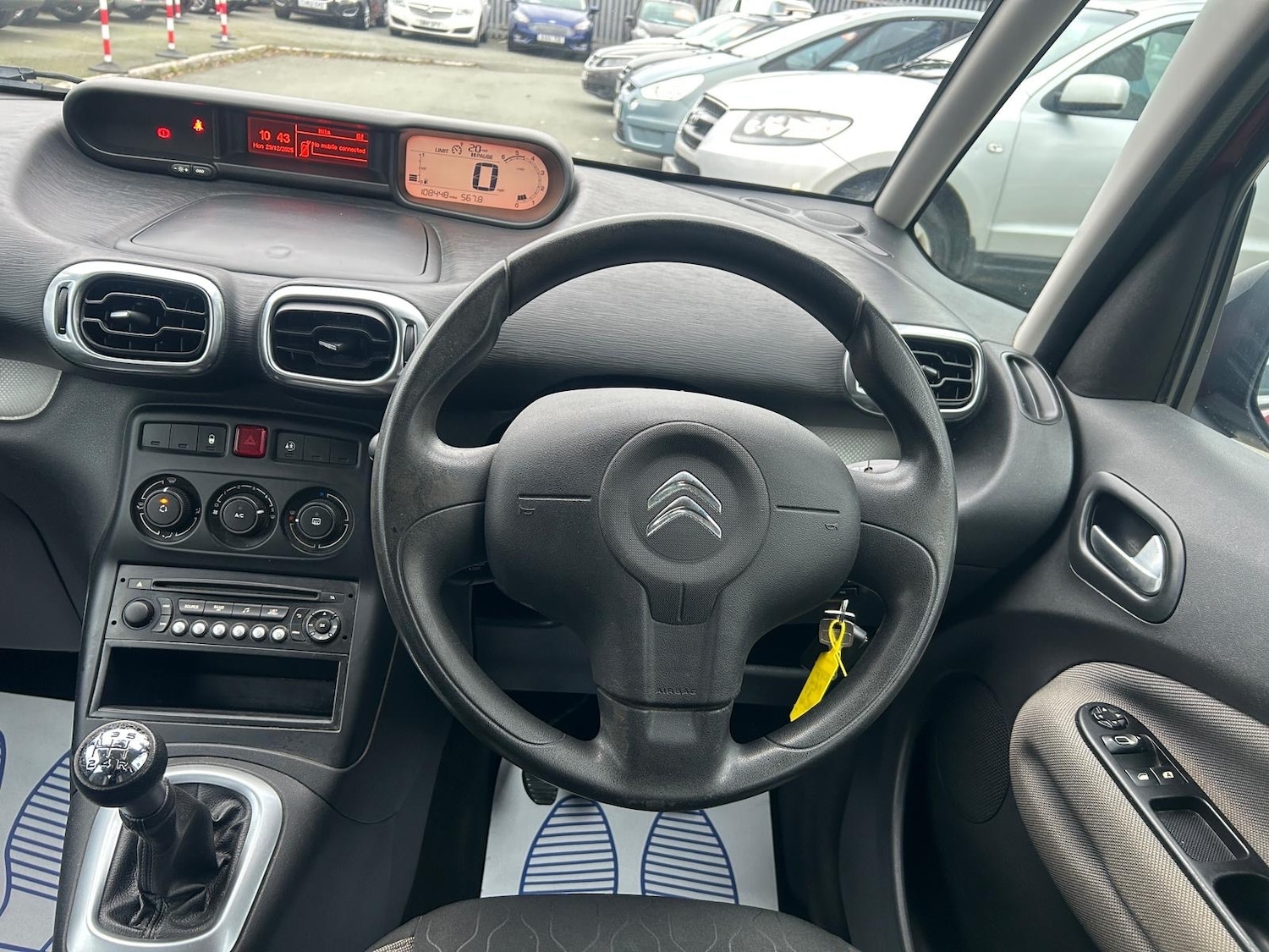 Used Citroen C3 Picasso 2014 for sale - 77083322: Photo 15