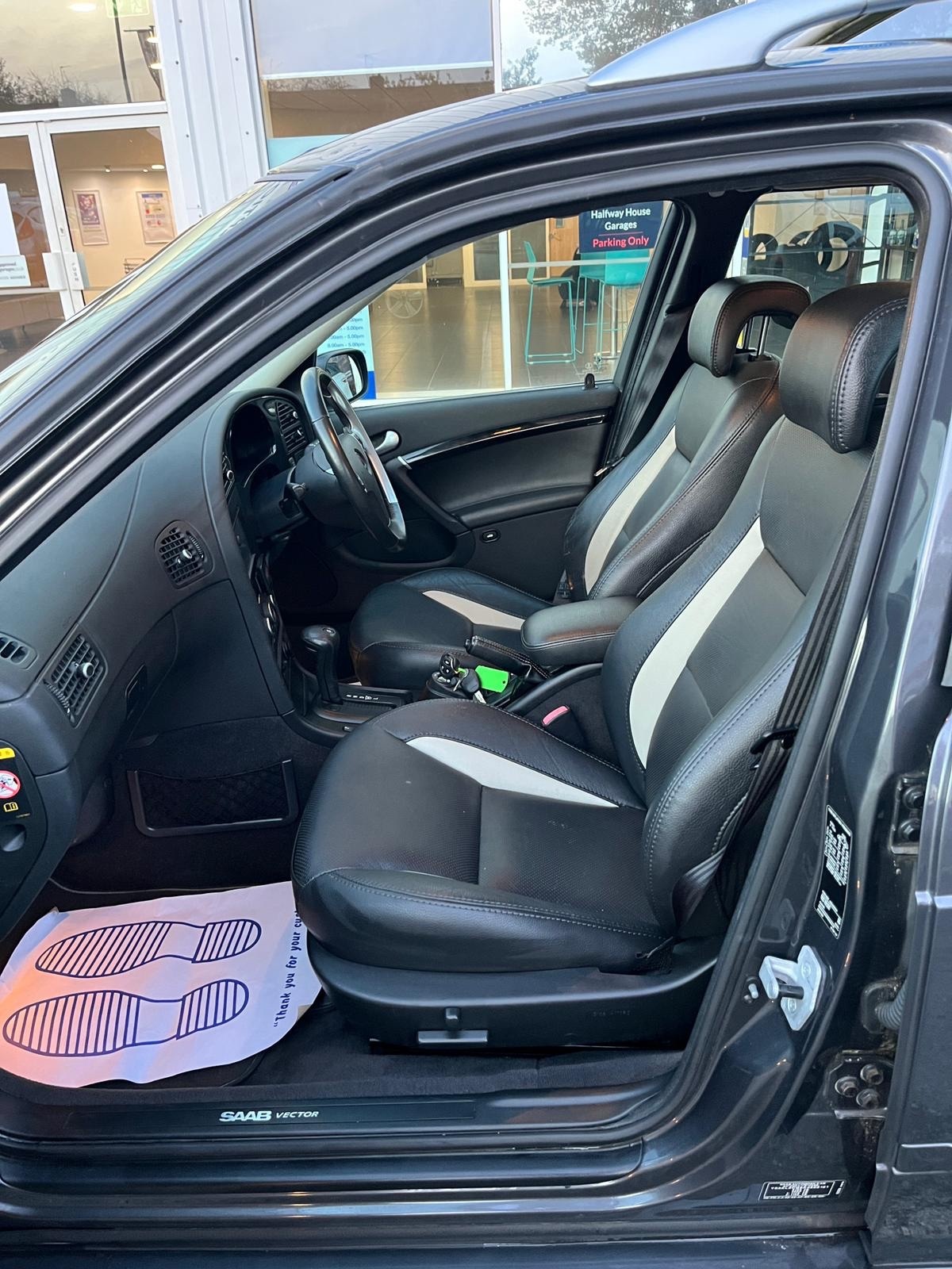 Used Saab 9-5 2009 for sale - 77052137: Photo 11