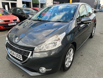 Used Peugeot 208 2014 for sale - 79115691: Photo