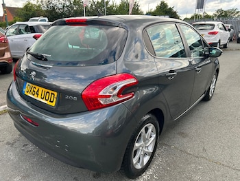 Used Peugeot 208 2014 for sale - 79115691: Photo