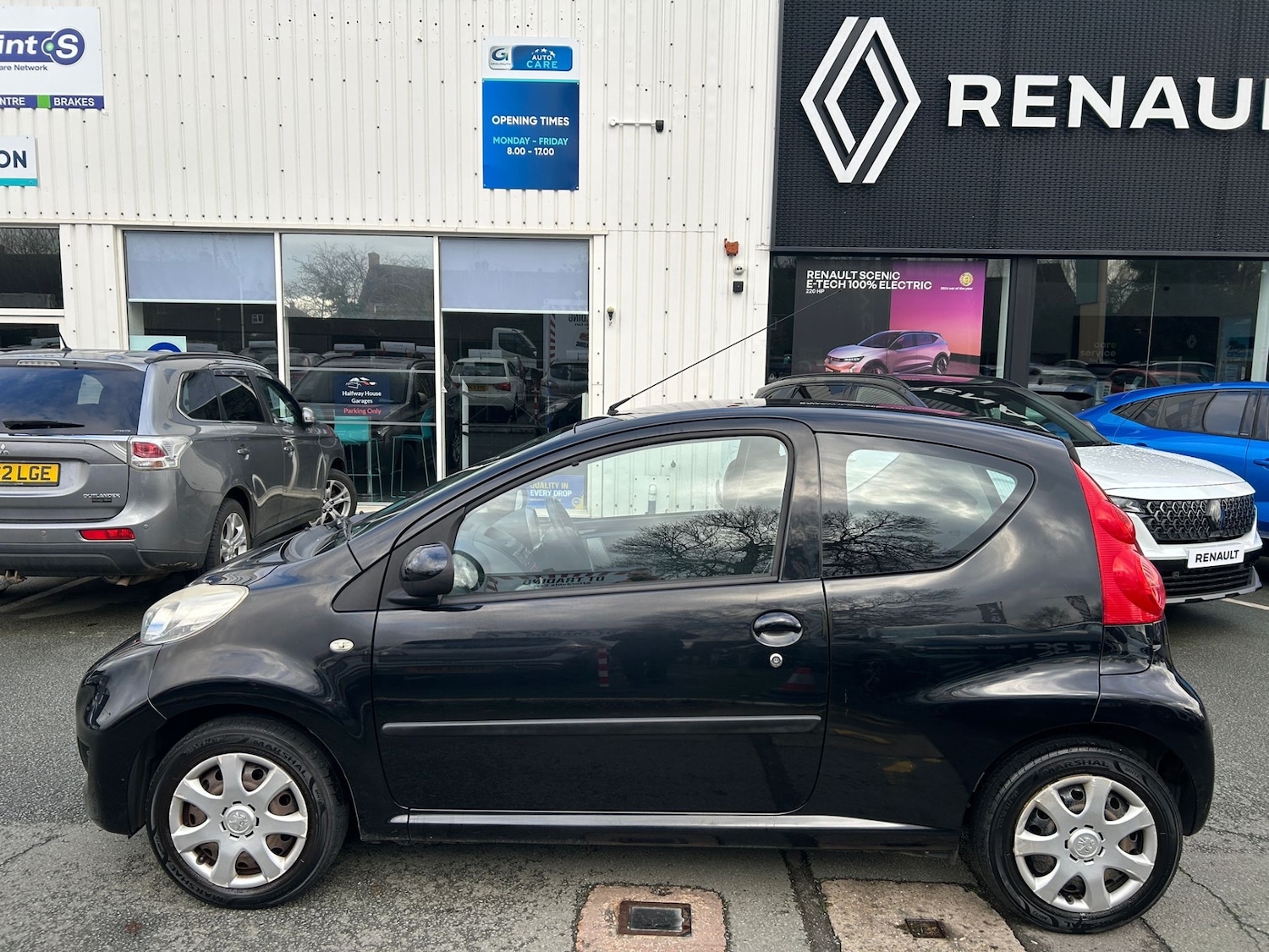 Used Peugeot 107 2011 for sale - 77319783: Photo 6