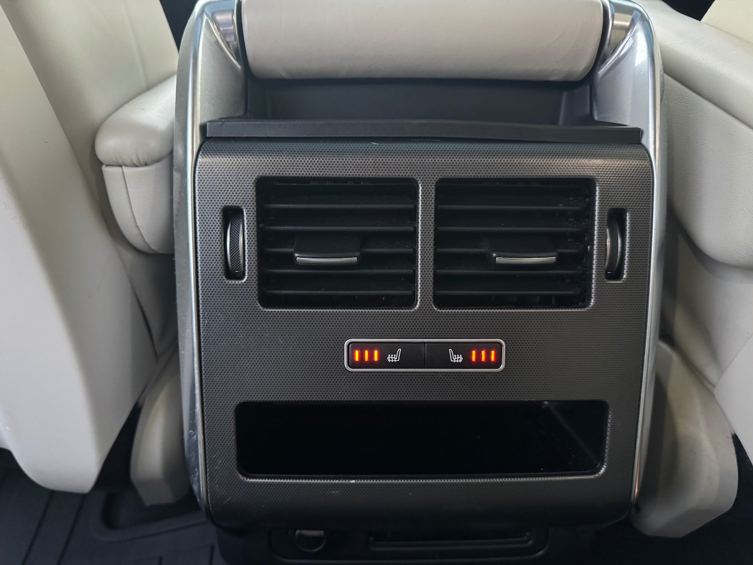 Used Land Rover Range Rover Sport 2014 for sale - 76369419: Photo 18