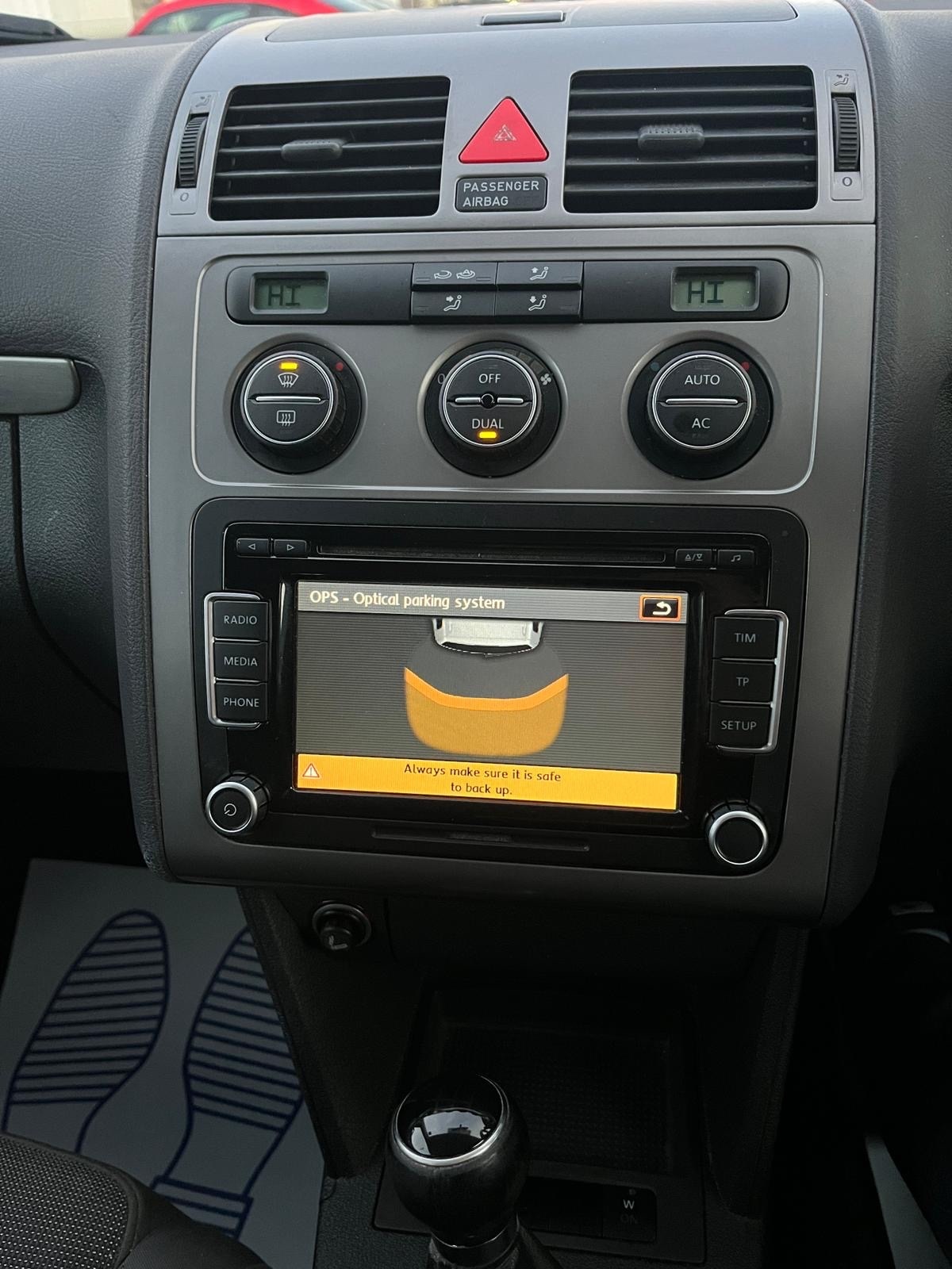 Used Volkswagen Touran 2009 for sale - 76618959: Photo 15