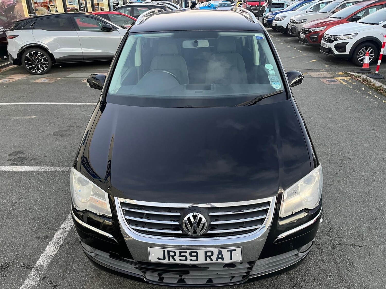 Used Volkswagen Touran 2009 for sale - 76618959: Photo 18