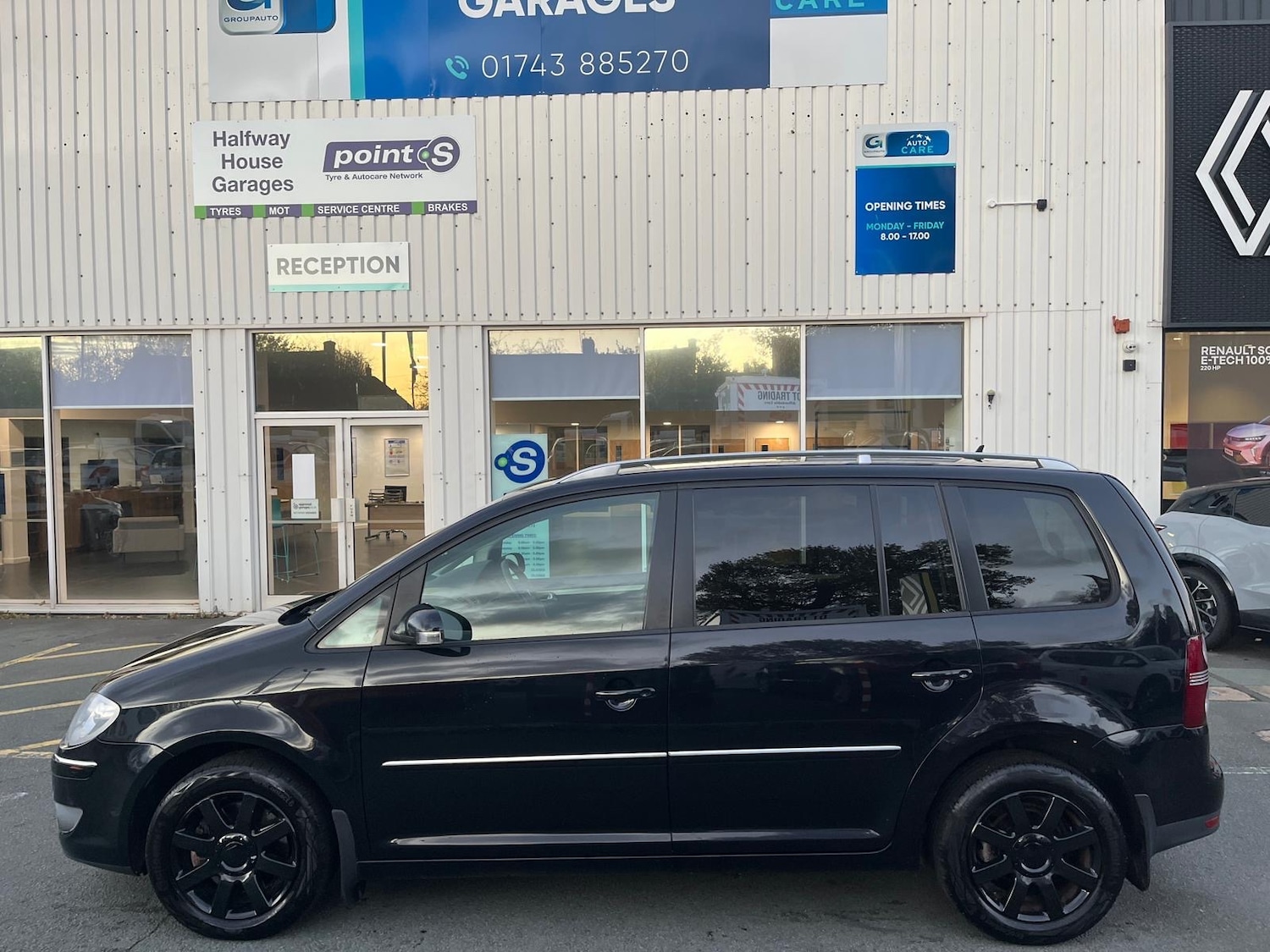 Used Volkswagen Touran 2009 for sale - 76618959: Photo 7