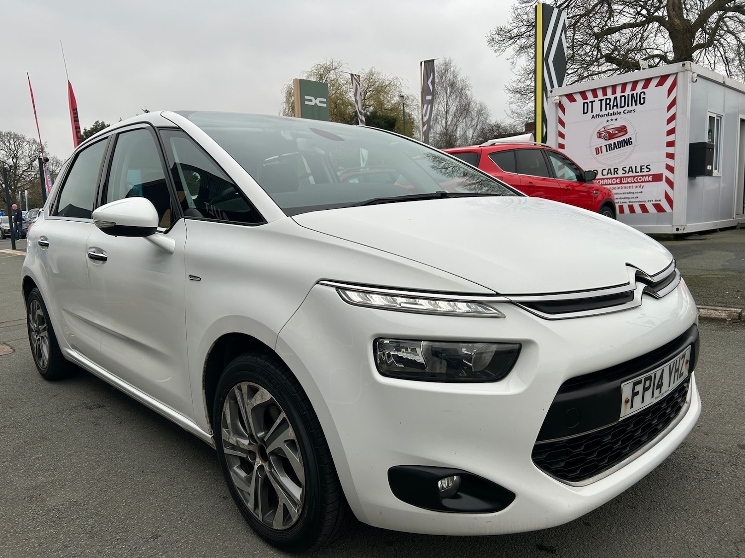 Used Citroen C4 Picasso 2014 for sale - 77793059: Photo 2