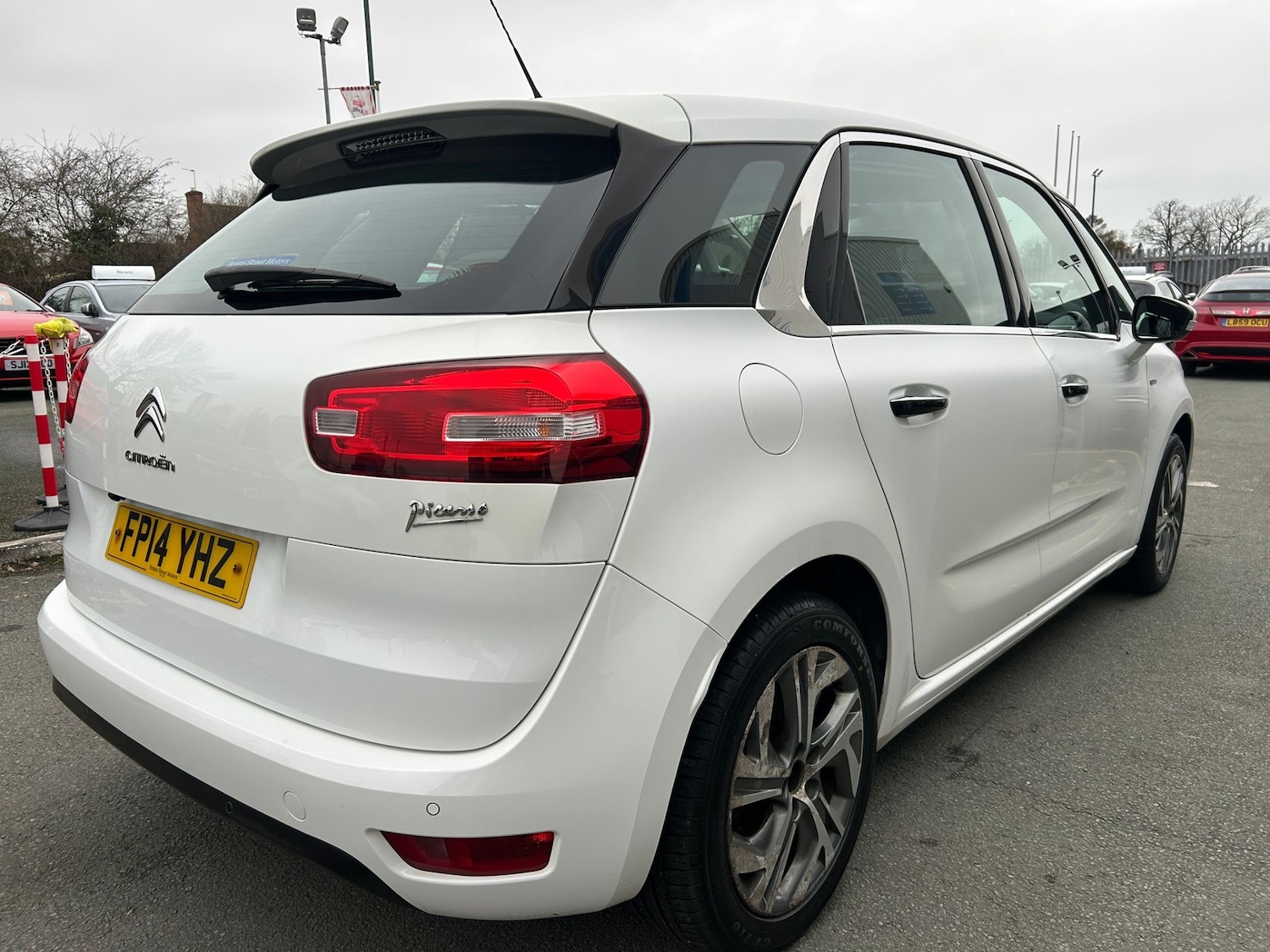 Used Citroen C4 Picasso 2014 for sale - 77793059: Photo 4