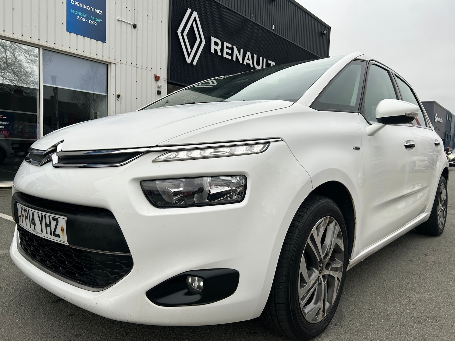 Used Citroen C4 Picasso 2014 for sale - 77793059: Photo 9