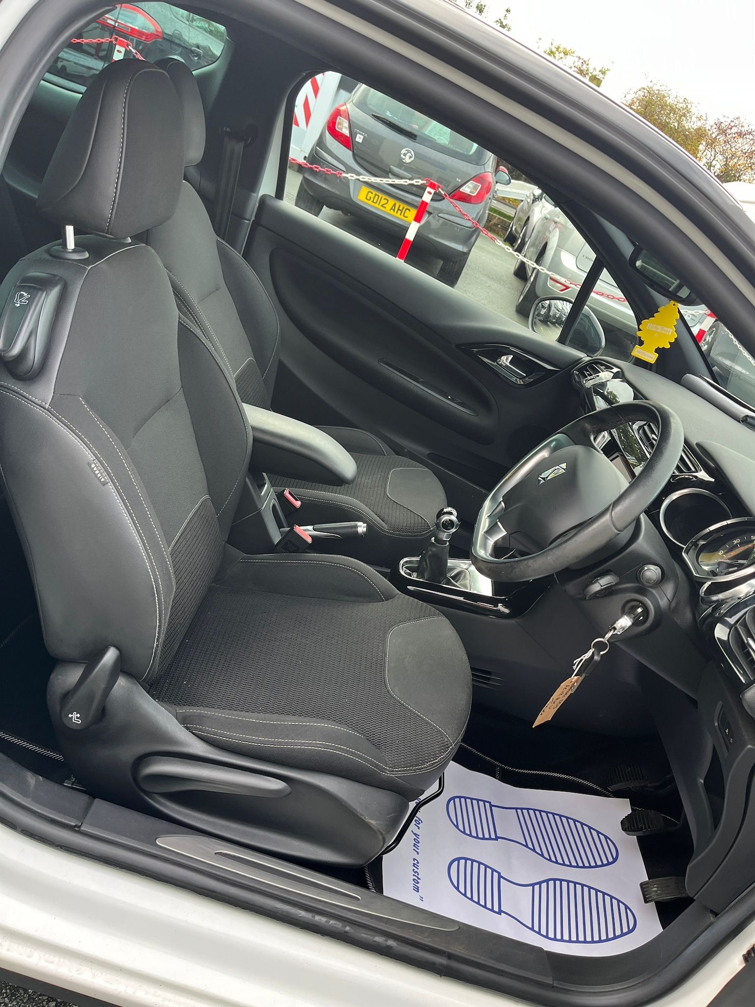 Used Citroen DS3 2012 for sale - 76418590: Photo 10