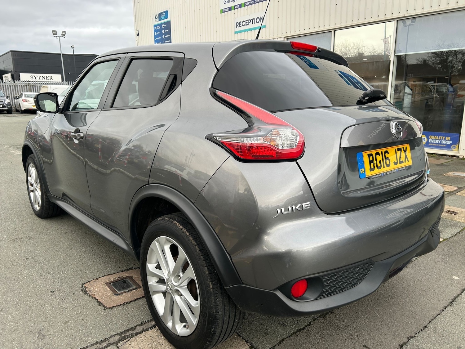 Used Nissan Juke 2016 for sale - 77289389: Photo 4