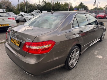 Used Mercedes-Benz E Class 2010 for sale - 79542046: Photo