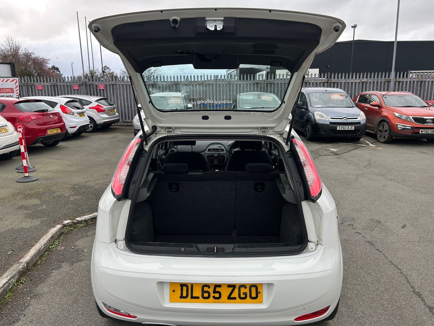 Used Fiat Punto 2016 for sale - 78084687: Photo 17