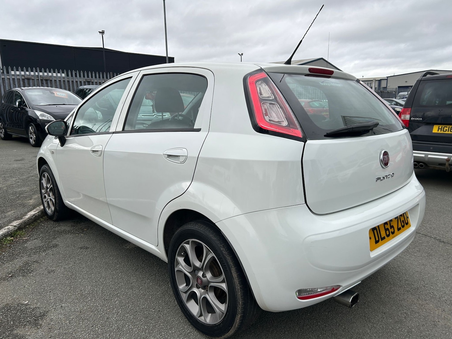 Used Fiat Punto 2016 for sale - 78084687: Photo 4