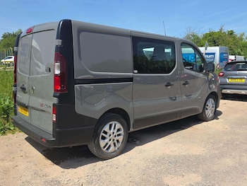 Used Vauxhall Vivaro 2016 for sale - 78741575: Photo