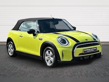 Used MINI Convertible 2024 for sale - 79632030: Photo