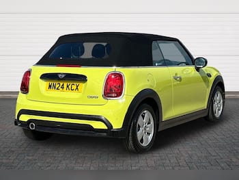 Used MINI Convertible 2024 for sale - 79632030: Photo