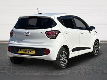 Used Hyundai i10 2019 for sale - 79481914: Photo