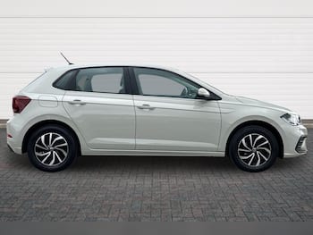 Used Volkswagen Polo 2023 for sale - 79777752: Photo