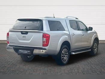 Used Nissan Navara 2017 for sale - 79818184: Photo