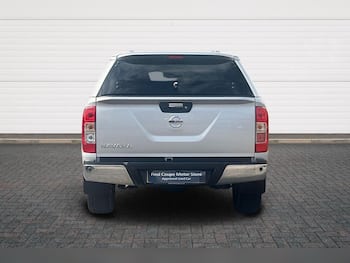 Used Nissan Navara 2017 for sale - 79818184: Photo
