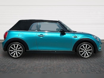 Used MINI Convertible 2019 for sale - 79245425: Photo