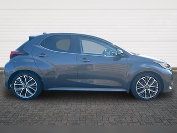 Used Toyota Yaris 2021 for sale - 78886642: Photo
