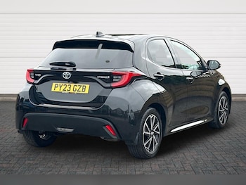 Used Toyota Yaris 2023 for sale - 79142211: Photo