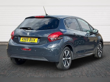 Used Peugeot 208 2019 for sale - 78887123: Photo