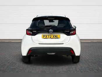 Used Toyota Yaris 2022 for sale - 79778275: Photo