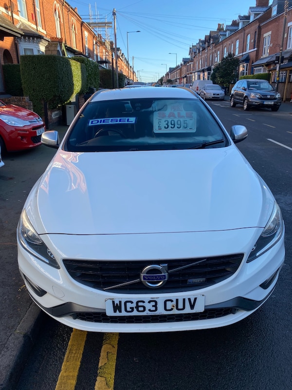 Used Volvo V60 2013 for sale - 73321094: Photo 2