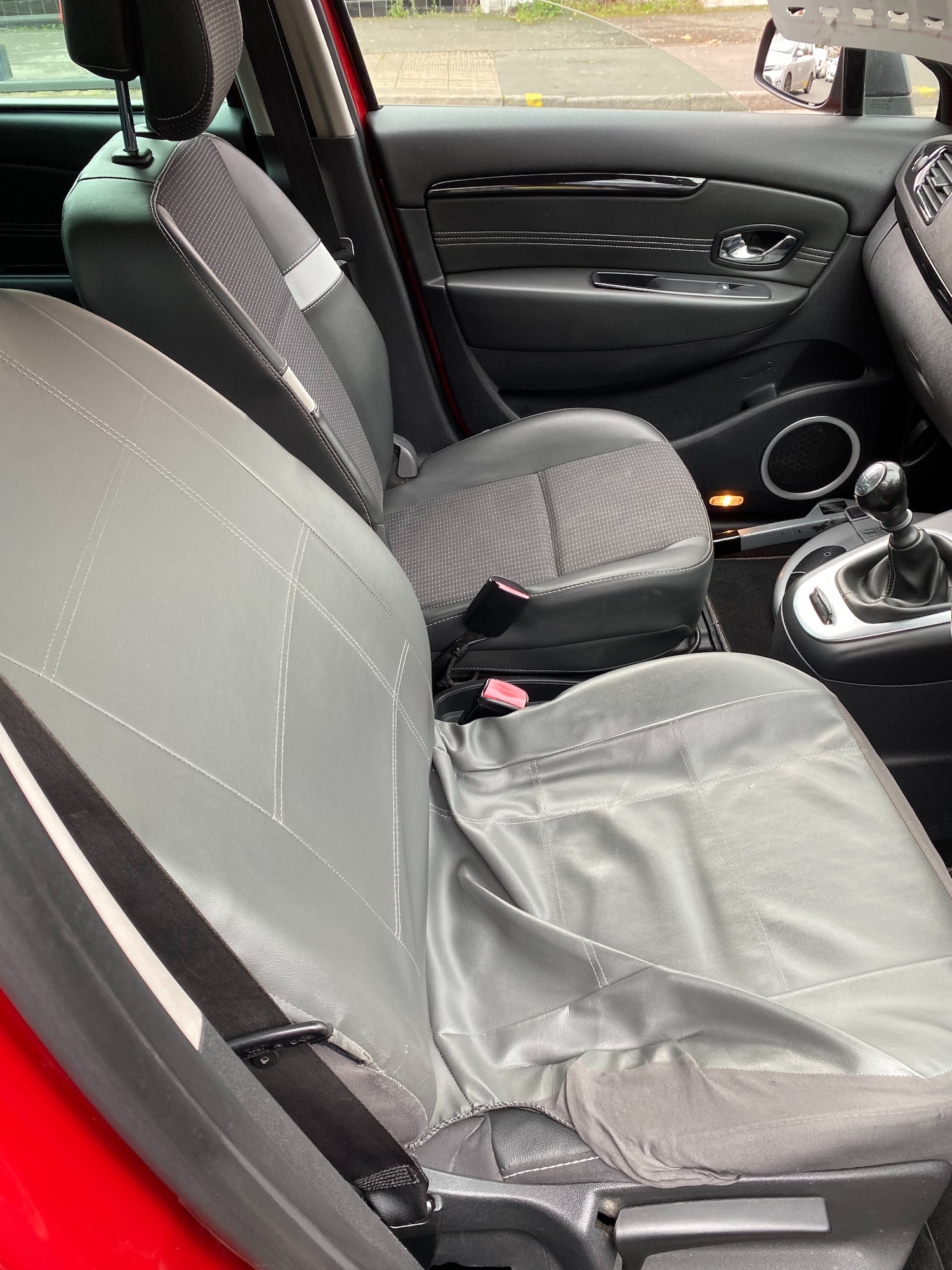 Used Renault Scenic 2012 for sale - 75955989: Photo 8