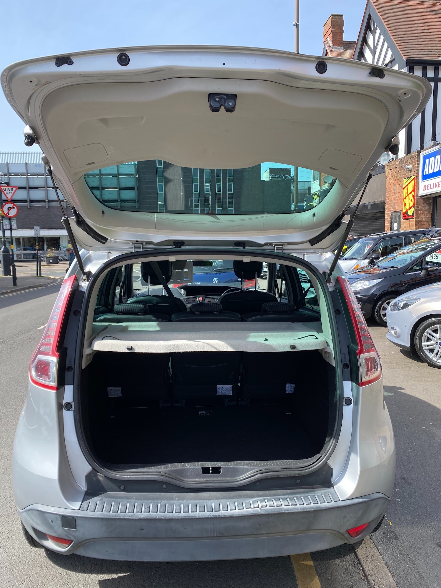 Used Renault Scenic 2011 for sale - 78197743: Photo 5