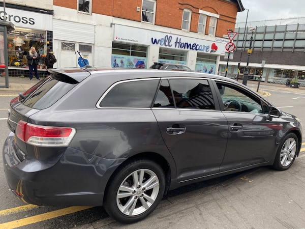 Used Toyota Avensis 2010 for sale - 76194414: Photo 3