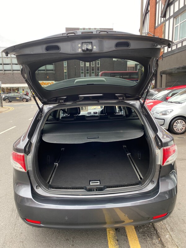 Used Toyota Avensis 2010 for sale - 76194414: Photo 5