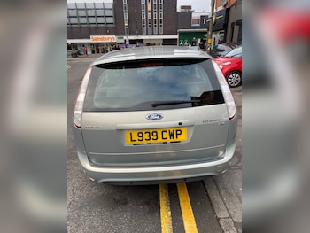 Used Ford Focus 2010 for sale - 76904920: Photo