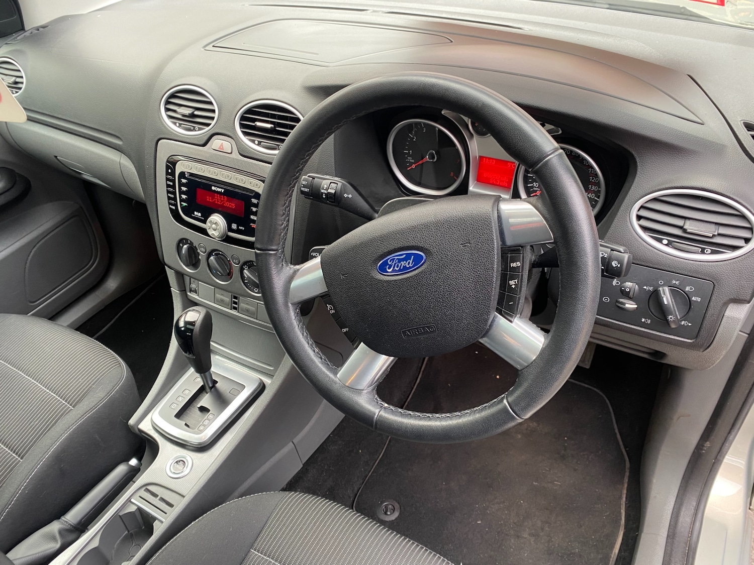 Used Ford Focus 2010 for sale - 76904920: Photo 7