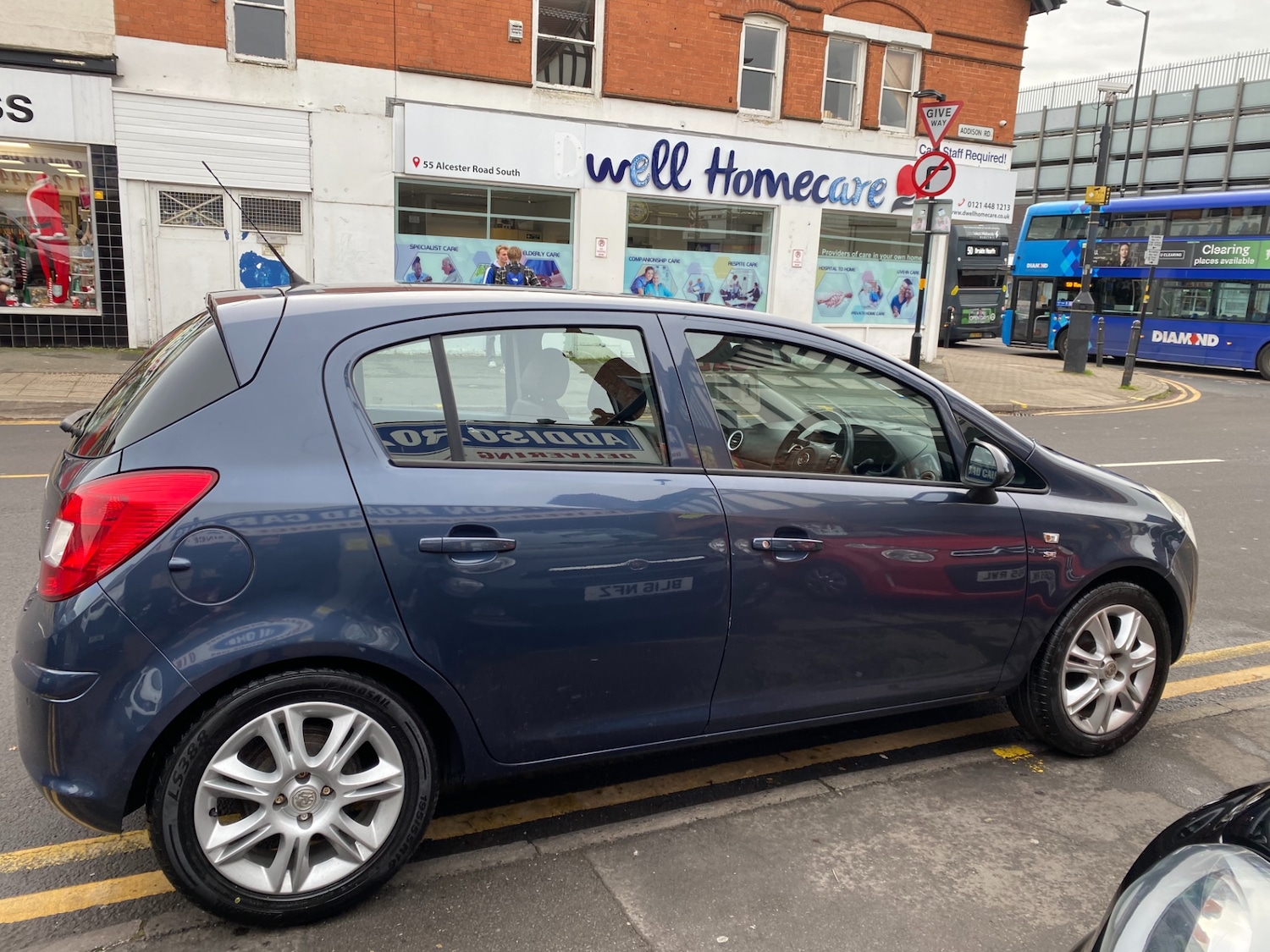 Used Vauxhall Corsa 2010 for sale - 76707389: Photo 3
