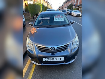 Used Toyota Avensis 2010 for sale - 76777377: Photo