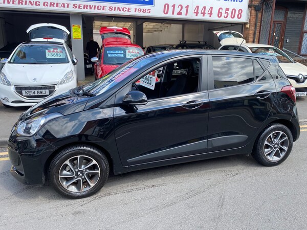 Used Hyundai i10 2018 for sale - 74879071: Photo 1