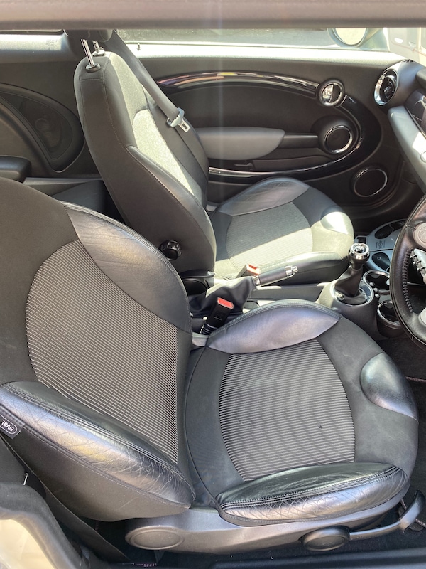 Used MINI Hatch 2010 for sale - 74603368: Photo 8