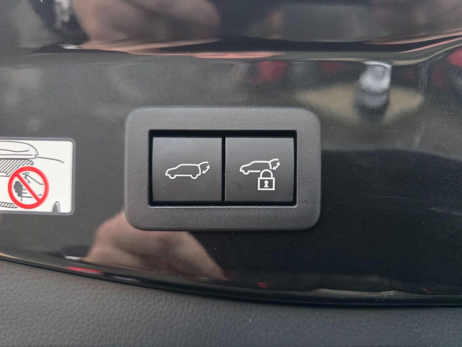 Used Toyota C-HR for sale - 77314741: Photo 25