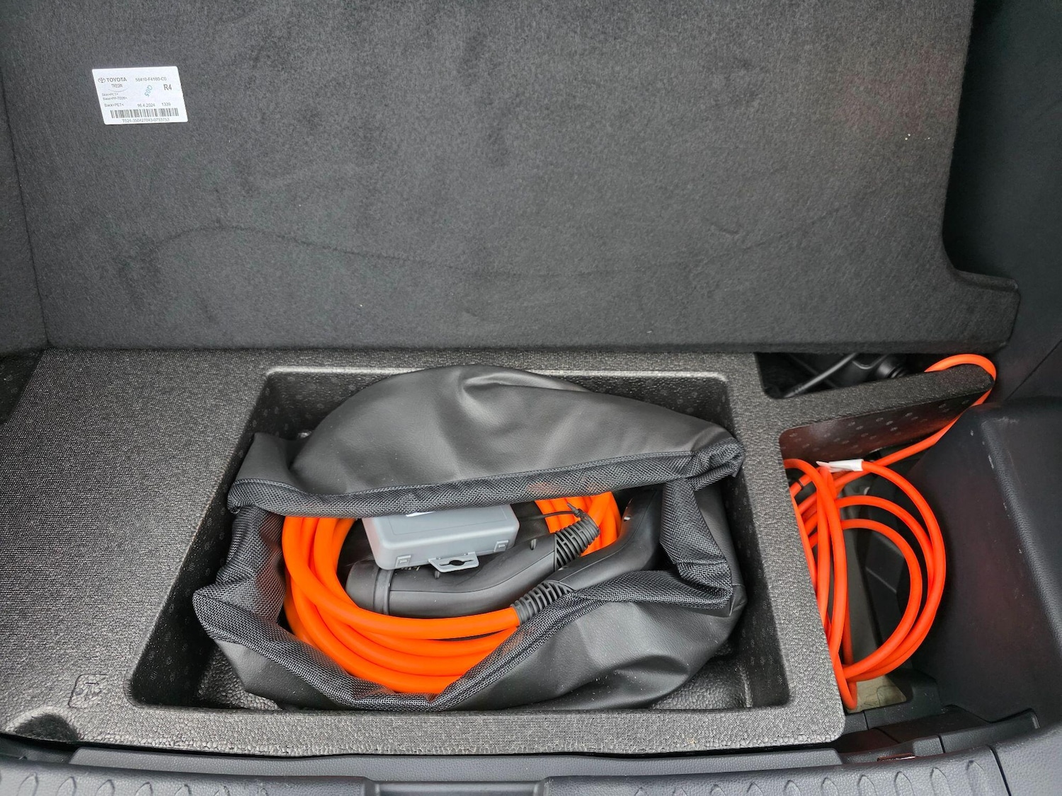 Used Toyota C-HR for sale - 77314741: Photo 26