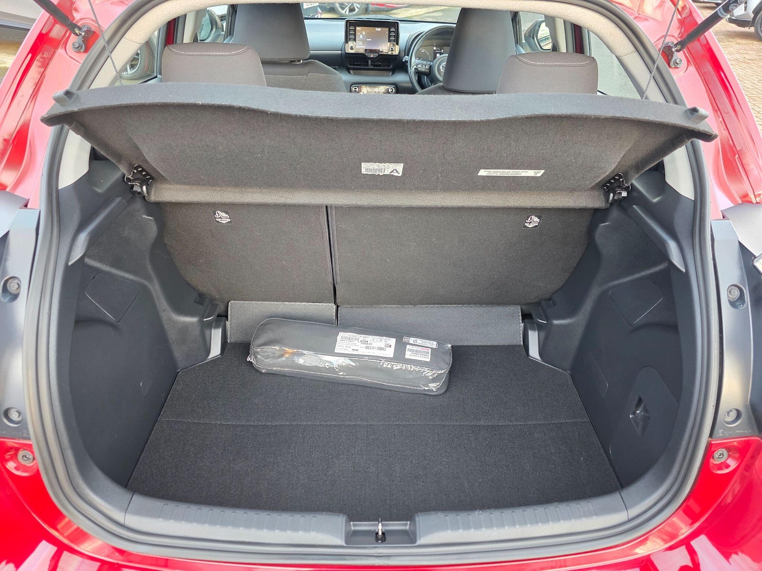 Used Toyota Yaris for sale - 77290802: Photo 16